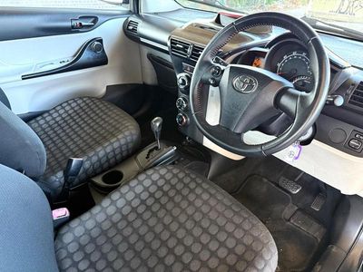Toyota iQ