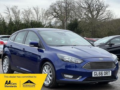 Used Ford Focus Titanium 120 HP (88 kW) 2016 Blue Hatchback