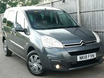 Used Citroën Berlingo Feel 100 HP (73 kW) 2018 Grey MPV