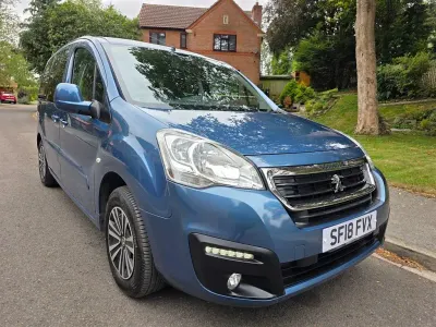 Used Peugeot Partner Tepee Allure 2018 Blue MPV