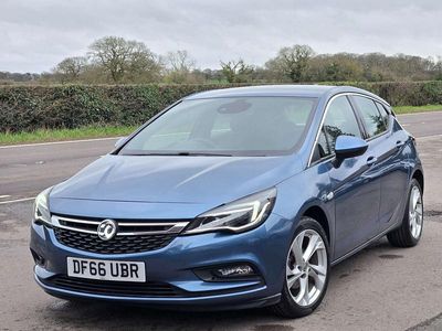 Used Vauxhall Astra SRi 110 HP (80 kW) 2016 Blue Hatchback