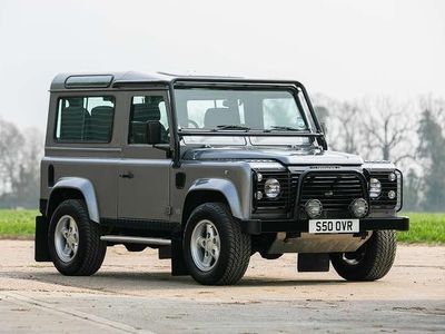 Usado Land Rover Defender 188 HP (138 kW) 1998 Cinzento