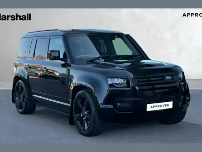 Usado Land Rover Defender HSE Dynamic 300 CV (220 kW) 2023 Negro SUV
