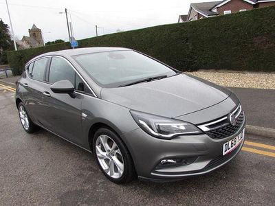Used Vauxhall Astra SRi 105 HP (77 kW) 2018 Grey Hatchback