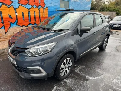 Used Renault Captur Expression+ 90 HP (66 kW) 2017 Blue SUV