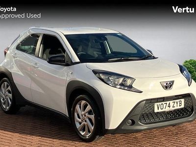 Used Toyota Aygo X PURE 72 HP (52 kW) 2024 White SUV