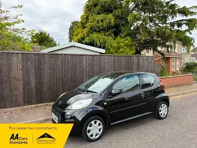 Second-hand Peugeot 107 Active 68 CP (50 kW) 2014 Negru Hatchback