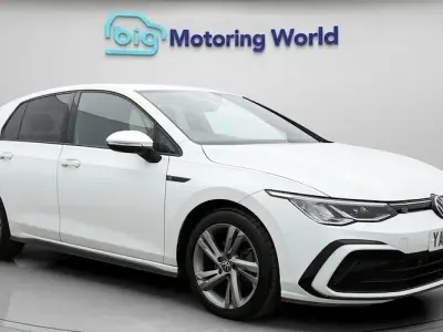 Used VW Golf VIII R-line 150 HP (110 kW) 2023 White Hatchback