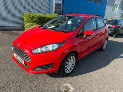 Used Ford Fiesta Style 82 HP (60 kW) 2013 Red Hatchback