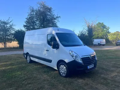 Used Vauxhall Movano 130 HP (95 kW) 2018 White MPV