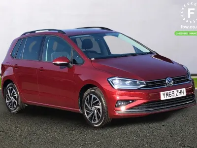 Used VW Golf VII Match 131 HP (96 kW) 2019 Red Hatchback