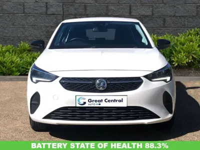 Begagnad Vauxhall Corsa-e 98 kW (134 HK) 2022 Vit Halvkombi