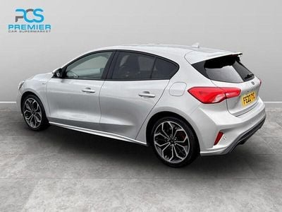 Used Ford Focus ST-Line X 2022 Moondust silver (premium paint) Hatchback