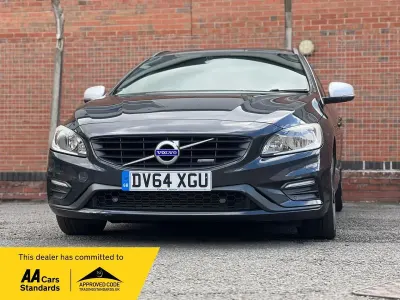 Usado Volvo V60 R-Design 2014 Cinzento Carrinha