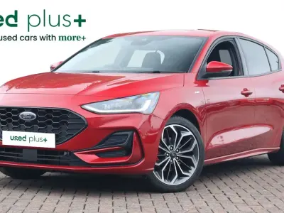 Used Ford Focus ST-Line X 155 HP (114 kW) 2023 Red Hatchback