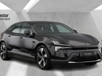 Begagnad Polestar 4 Plus 200 kW (272 HK) 2025 Svart SUV