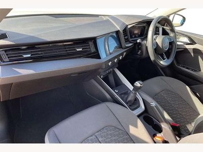 Used Audi A1 Sport 95 HP (69 kW) 2022 Shell white SUV