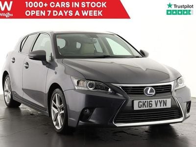 Lexus CT200h