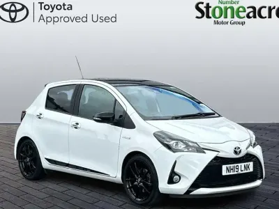 Used Toyota Yaris Hybrid 100 HP (73 kW) 2019 Hatchback