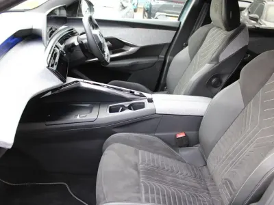 Used Peugeot e-5008