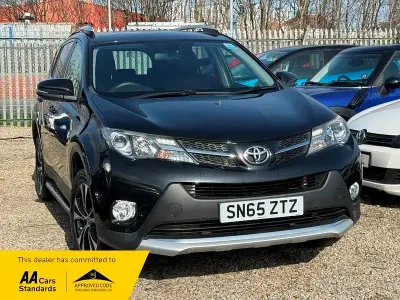 Usado Toyota RAV4 150 CV (110 kW) 2015 Negro SUV