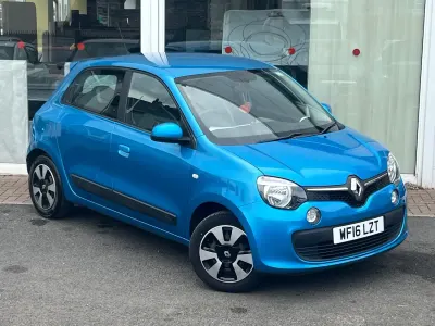 Used Renault Twingo Play 70 HP (51 kW) 2016 Blue Hatchback