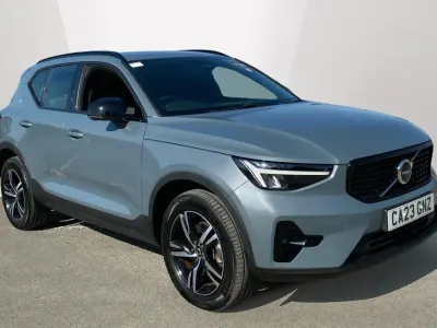 Used Volvo XC40 Plus 197 HP (144 kW) 2022 Grey SUV