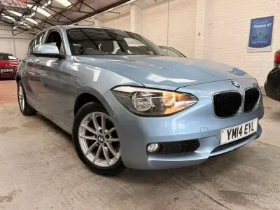 Begagnad BMW 120 2014 Blå Halvkombi