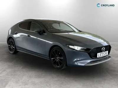 Usado Mazda 3 Inclusive 2023 Gris Utilitario