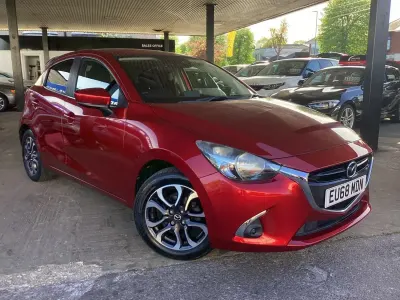Usado Mazda 2 Inclusive 2018 Vermelho Citadino