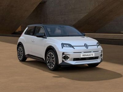 New 2025 Renault R5 Komfort Hatchback | £29,495 (Expensive)