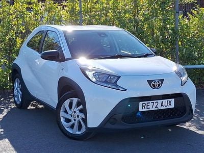 Begagnad Toyota Aygo X PURE 72 HK (52 kW) 2022 Vit SUV