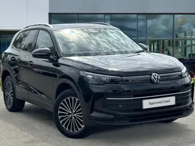 Second-hand VW Tiguan Match 204 CP (150 kW) 2025 Negru SUV