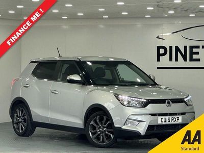 Used Ssangyong (KGM) Tivoli 115 HP (84 kW) 2016 Silver SUV