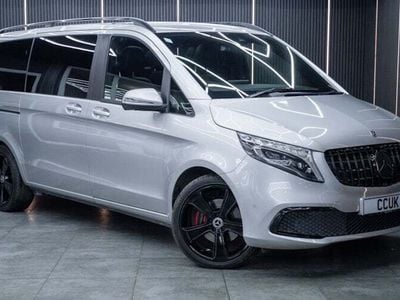 Mercedes V220