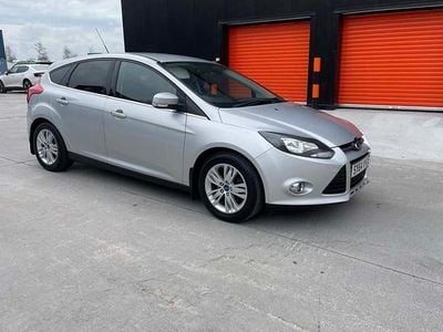 Used Ford Focus Titanium 125 HP (91 kW) 2014 Silver Hatchback