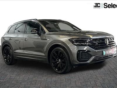 Używany VW Touareg Black Edition 281 KM (206 kW) 2022 Szary SUV