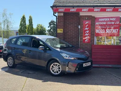 Usado Toyota Prius+ 136 HP (100 kW) 2020 Cinzento Monovolume