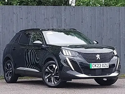 Second-hand Peugeot e-2008 GTi 100 kW (136 CP) 2023 Negru SUV