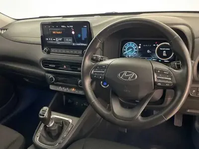 Gebraucht Hyundai Kona Premium 120 PS (88 kW) 2021 Schwarz SUV