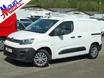Used Citroën Berlingo 100 HP (73 kW) 2020 White MPV