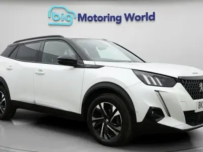 Used Peugeot 2008 GT 131 HP (96 kW) 2022 White SUV