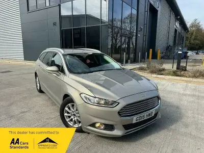 Używany Ford Mondeo Zetec 160 KM (117 kW) 2015 Srebrny Kombi