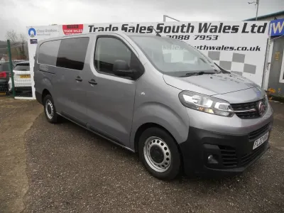 Gebraucht Vauxhall Vivaro S 145 PS (106 kW) 2022 Grau Van / Kleinbus