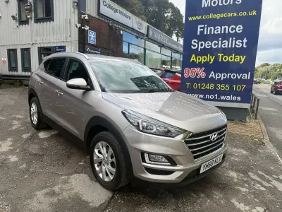 Used Hyundai Tucson SE 132 HP (97 kW) 2018 Beige SUV
