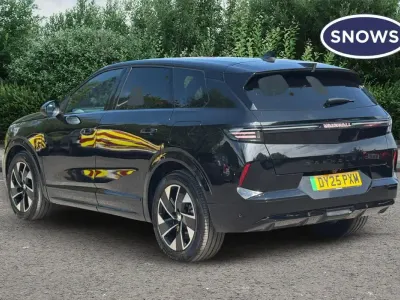 Second-hand Vauxhall Grandland 156 kW (213 CP) 2025 Negru SUV