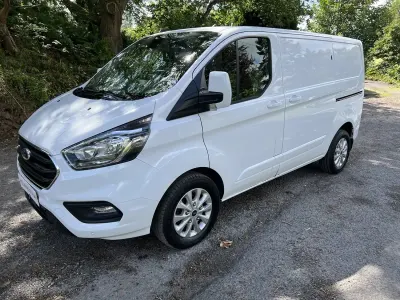 Used Ford Transit Custom Limited 130 HP (95 kW) 2021 White Van