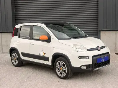 Used Fiat Panda 4x4 85 HP (62 kW) 2014 White/black Hatchback