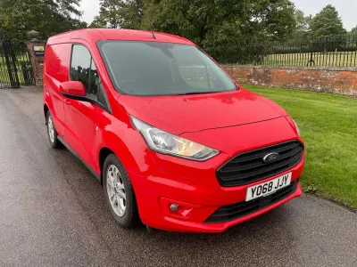 Used Ford Transit Limited 120 HP (88 kW) 2018 Red Van