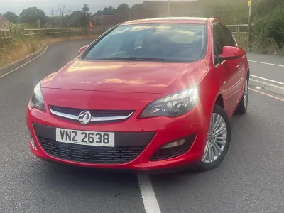 Used Vauxhall Astra Excite 2015 Red Hatchback